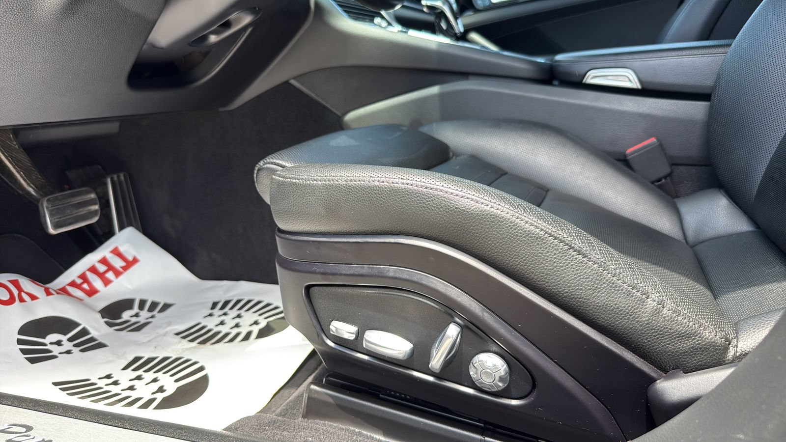 Used 2019 Porsche Panamera 4 AWD/4WD image 10