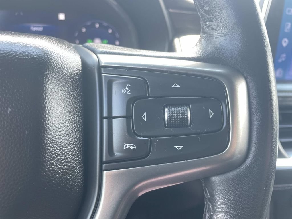 Certified 2022 Chevrolet Tahoe LT w/ Luxury Package AWD/4WD image 27