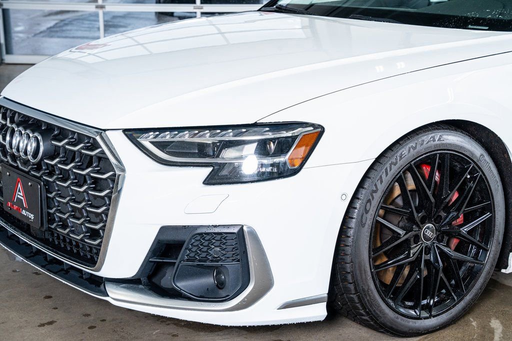 Used 2023 Audi S8 image 12