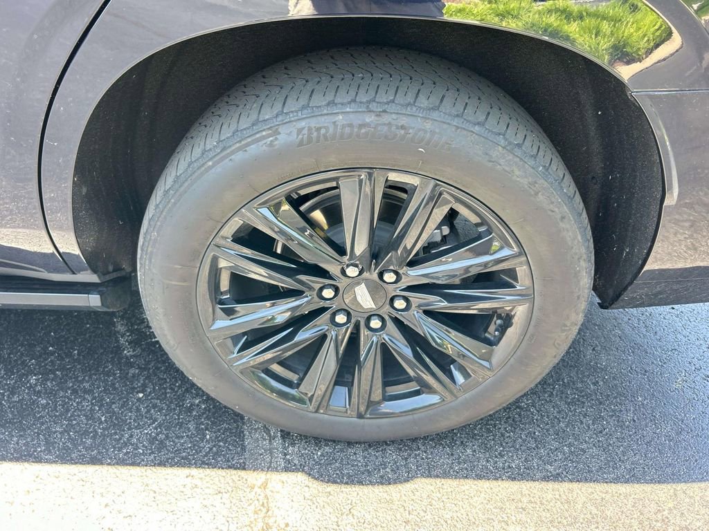 Certified 2023 Cadillac Escalade Sport Platinum w/ Heavy-Duty Trailer Package AWD/4WD image 11