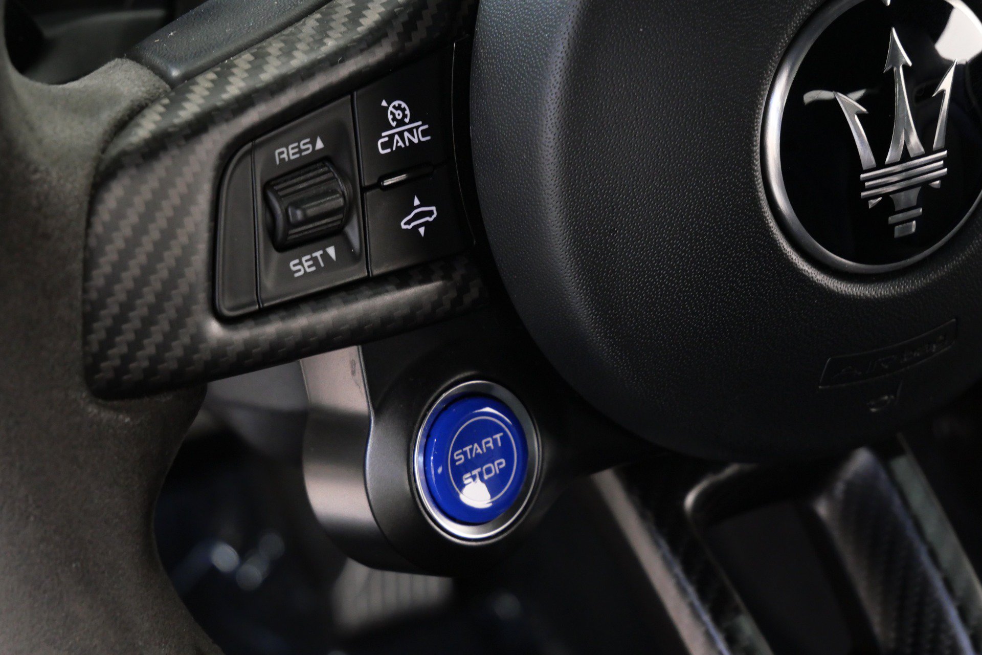 Used 2023 Maserati MC20 Coupe RWD image 29