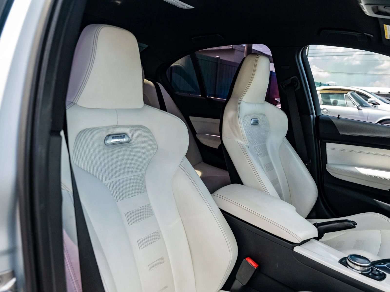 Used 2015 BMW M3 RWD image 18