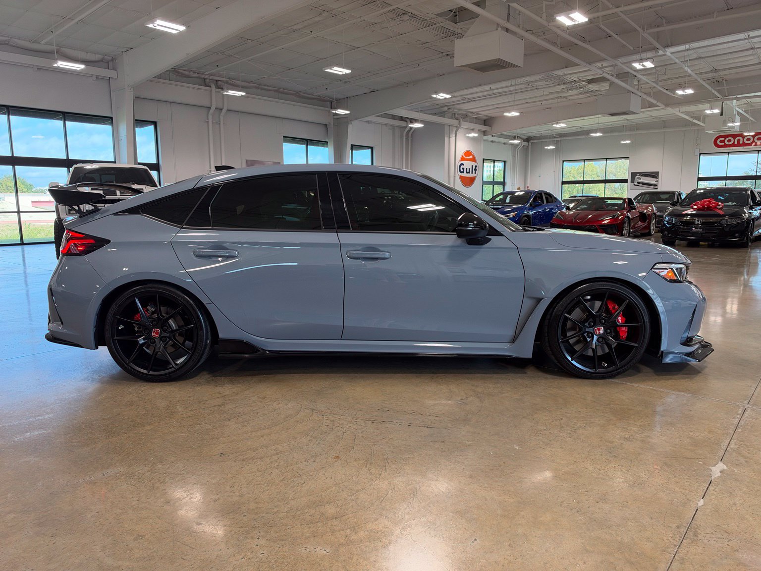 Used 2023 Honda Civic Type R image 9