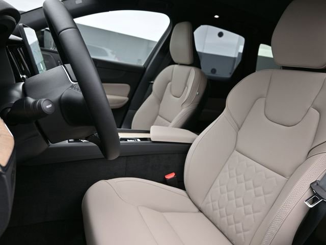 New 2026 Volvo XC60 T8 Plus w/ Protection Package Premier image 9