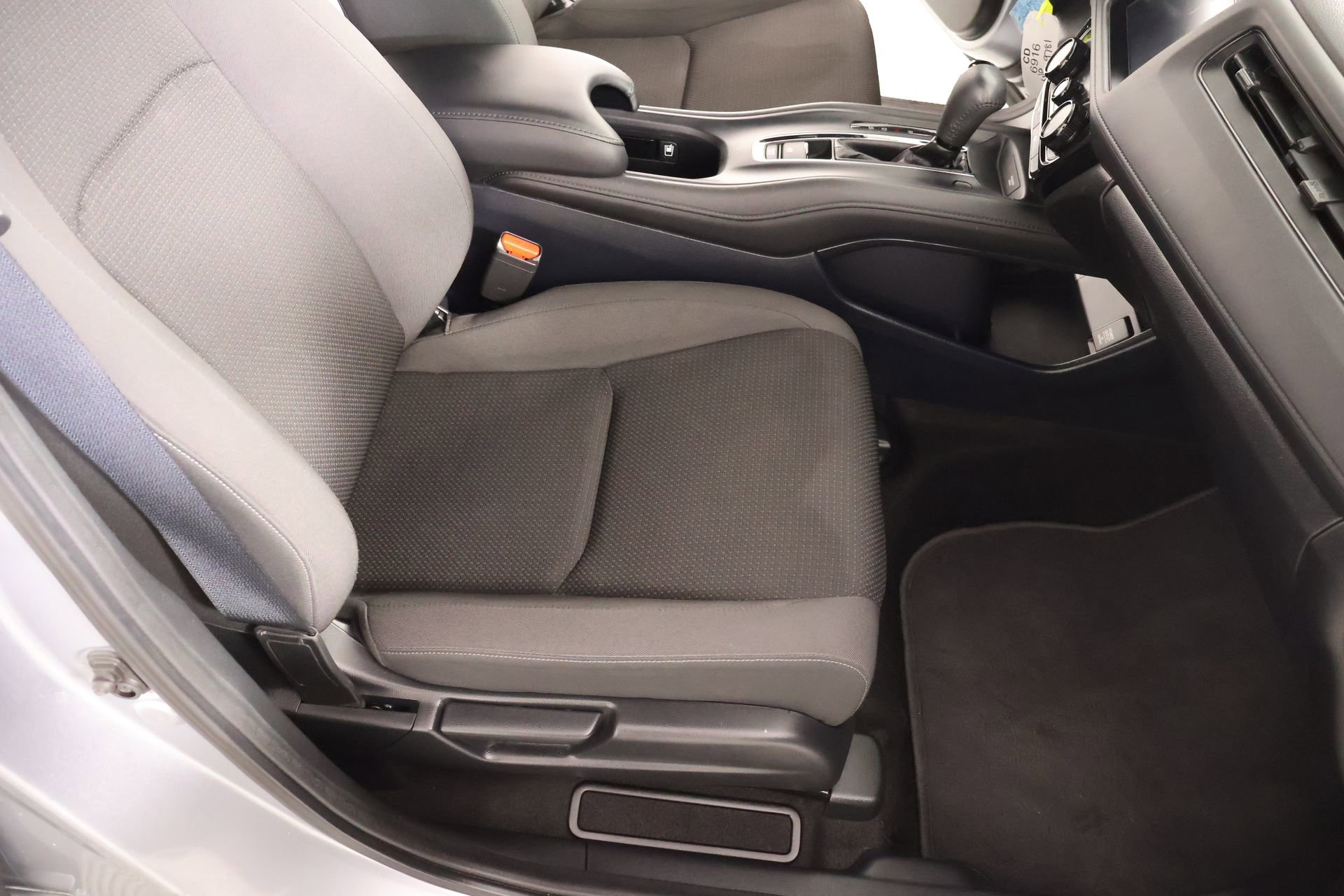 Used 2019 Honda HR-V Sport image 12