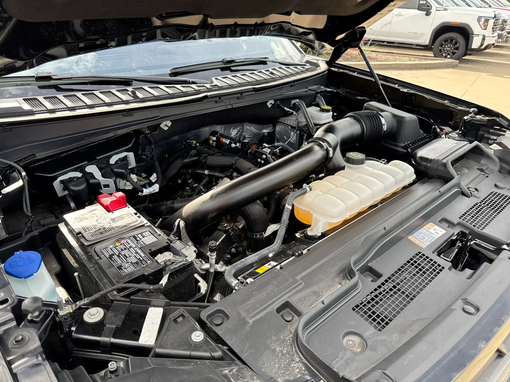 Used 2025 Ford Expedition Tremor AWD/4WD image 30
