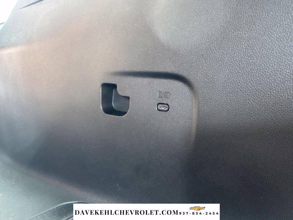 Certified 2025 Chevrolet Traverse Z71 AWD/4WD image 40