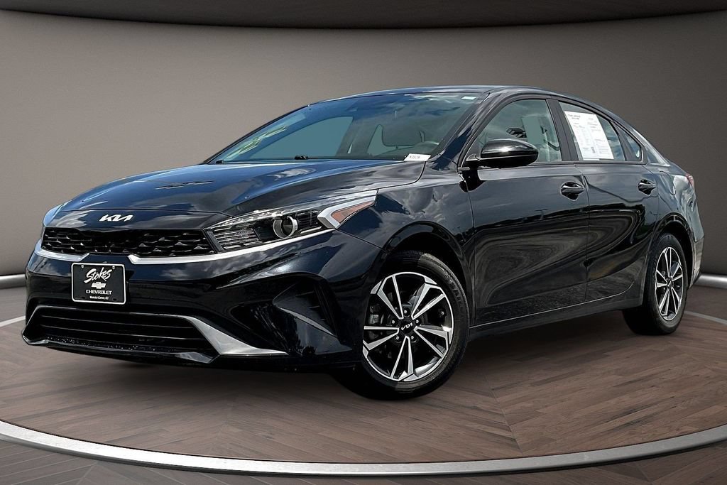 Used 2024 Kia Forte LXS FWD image 3