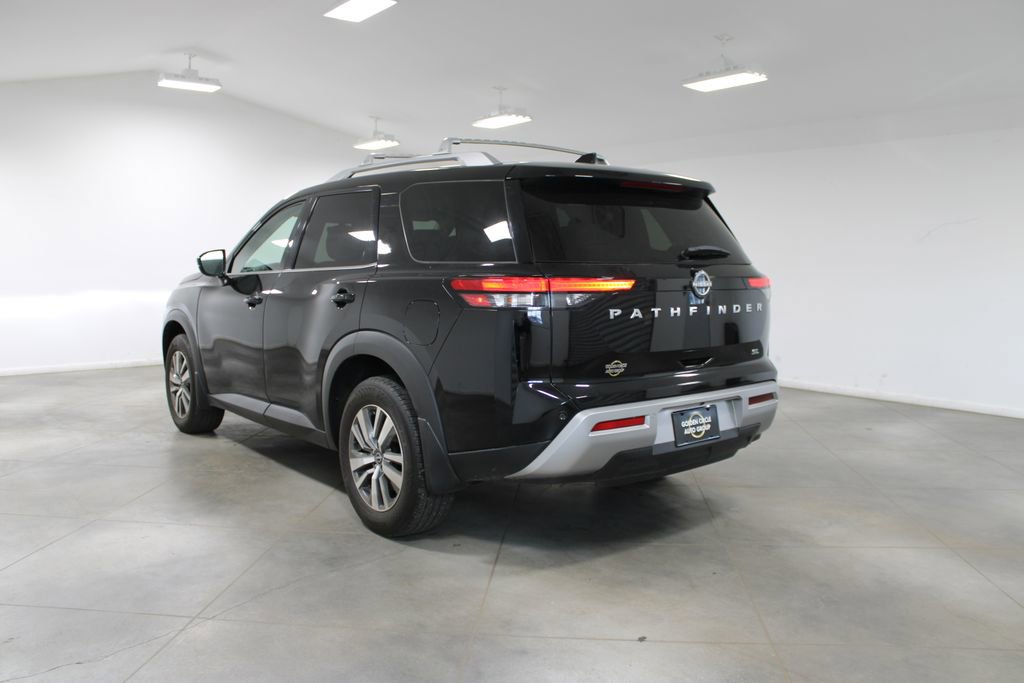 Used 2025 Nissan Pathfinder SL image 7