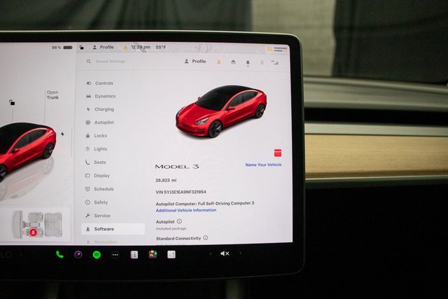 Used 2022 Tesla Model 3 Standard Range image 32