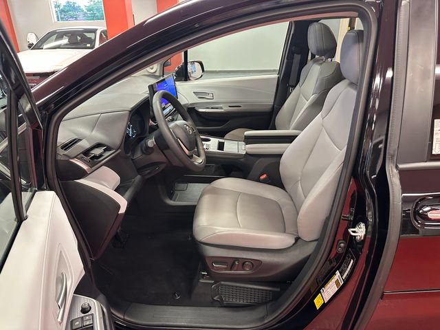 Certified 2025 Toyota Sienna XLE w/ XLE Plus Package AWD/4WD image 10