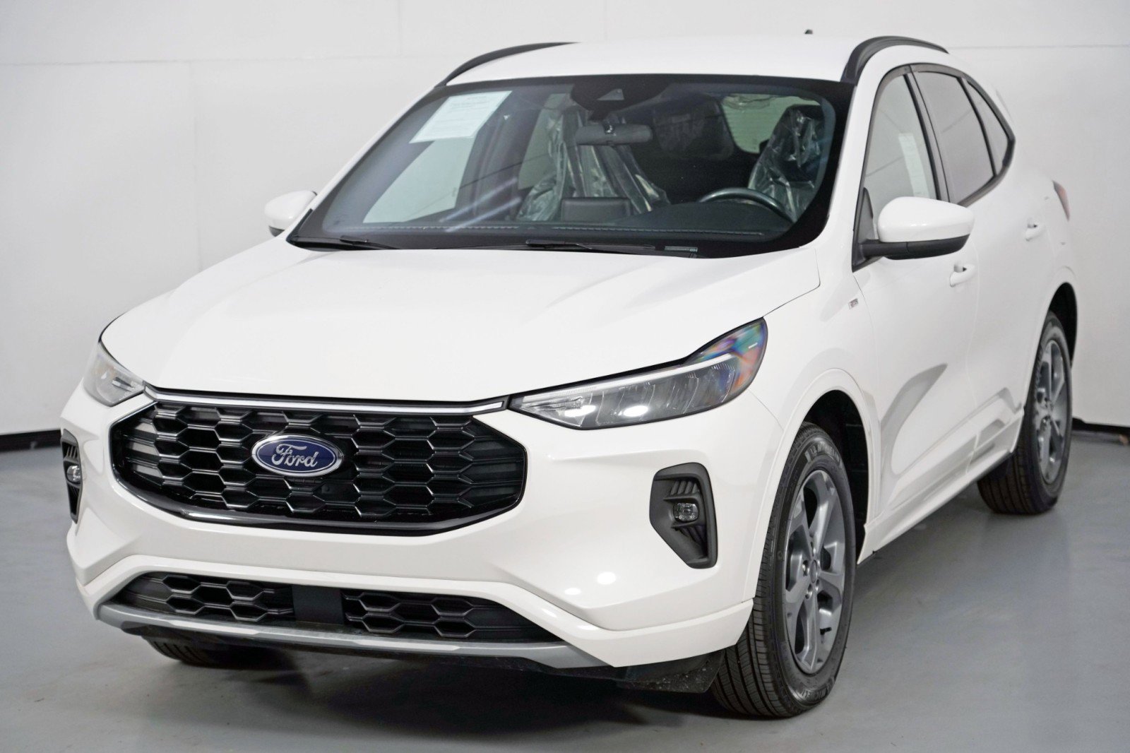 Used 2024 Ford Escape ST-Line Select image 45