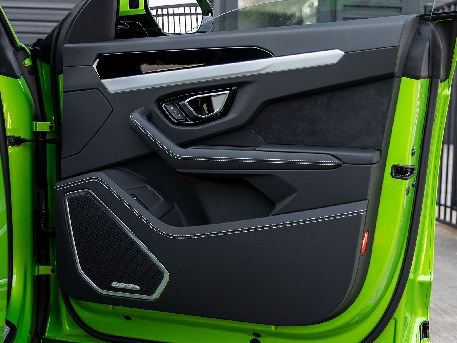 Used 2024 Lamborghini Urus S image 43