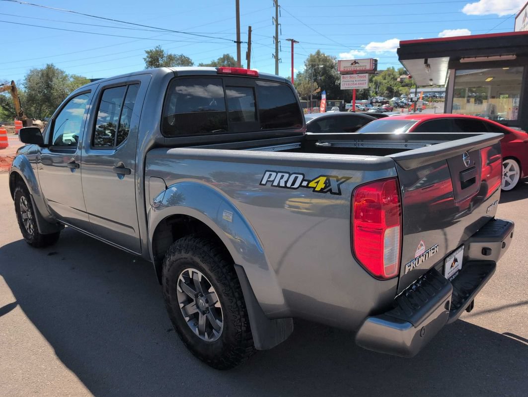 Used 2018 Nissan Frontier PRO-4X AWD/4WD image 5
