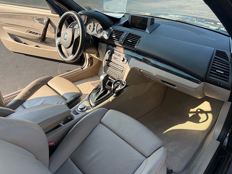 Used 2008 BMW 135i Convertible RWD image 15