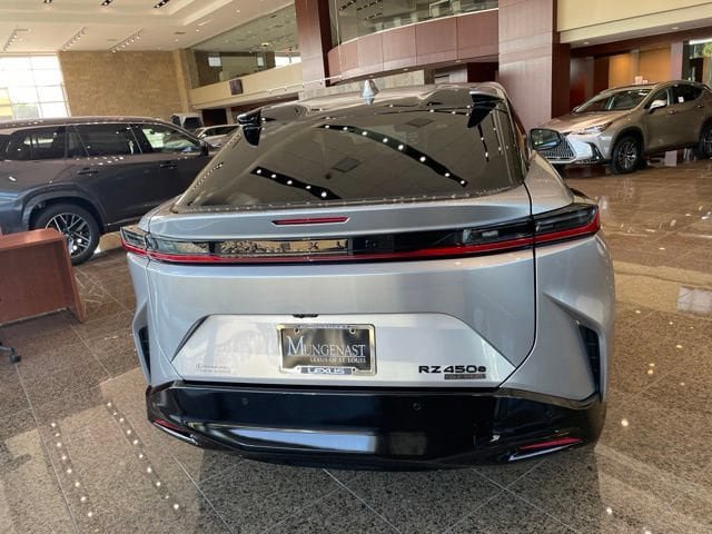 New 2026 Lexus RZ 450e AWD image 4