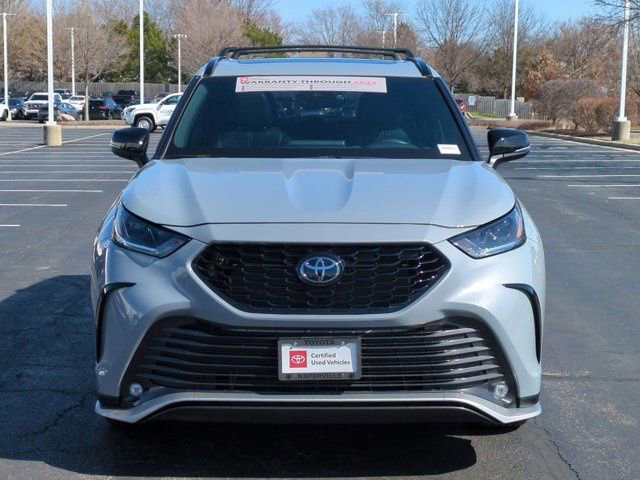 Certified 2025 Toyota Highlander XSE image 4