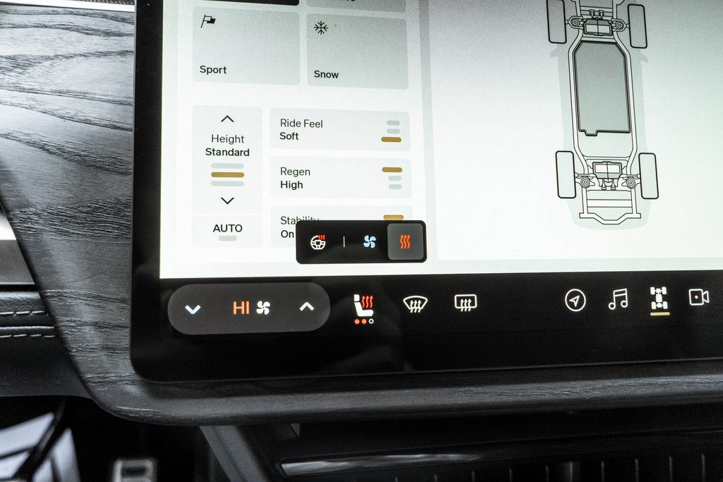 Used 2023 Rivian R1T Adventure image 10