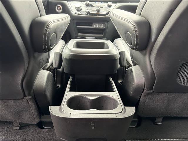 Used 2025 Chrysler Pacifica Select FWD image 25