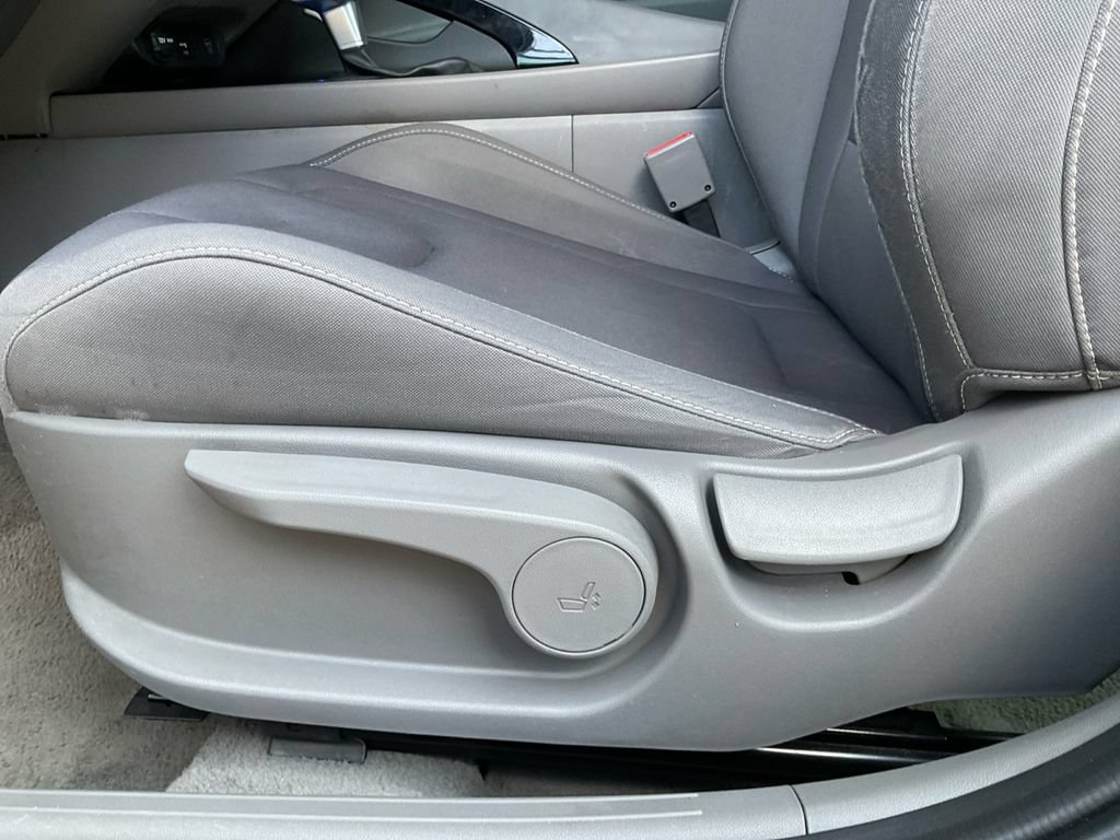 Used 2025 Hyundai Elantra SEL FWD image 34