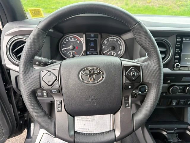 Used 2023 Toyota Tacoma TRD Off-Road AWD/4WD image 12