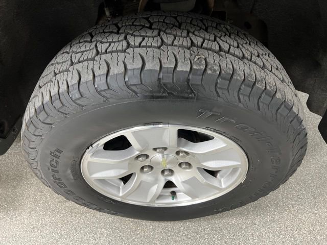 Used 2014 Chevrolet Silverado 1500 LT w/ LT Fleet Convenience Package image 18