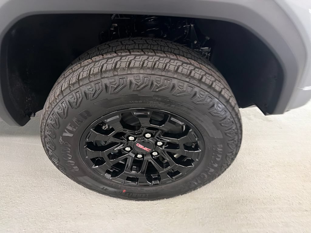 New 2026 GMC Canyon Elevation w/ Convenience Package AWD/4WD image 4