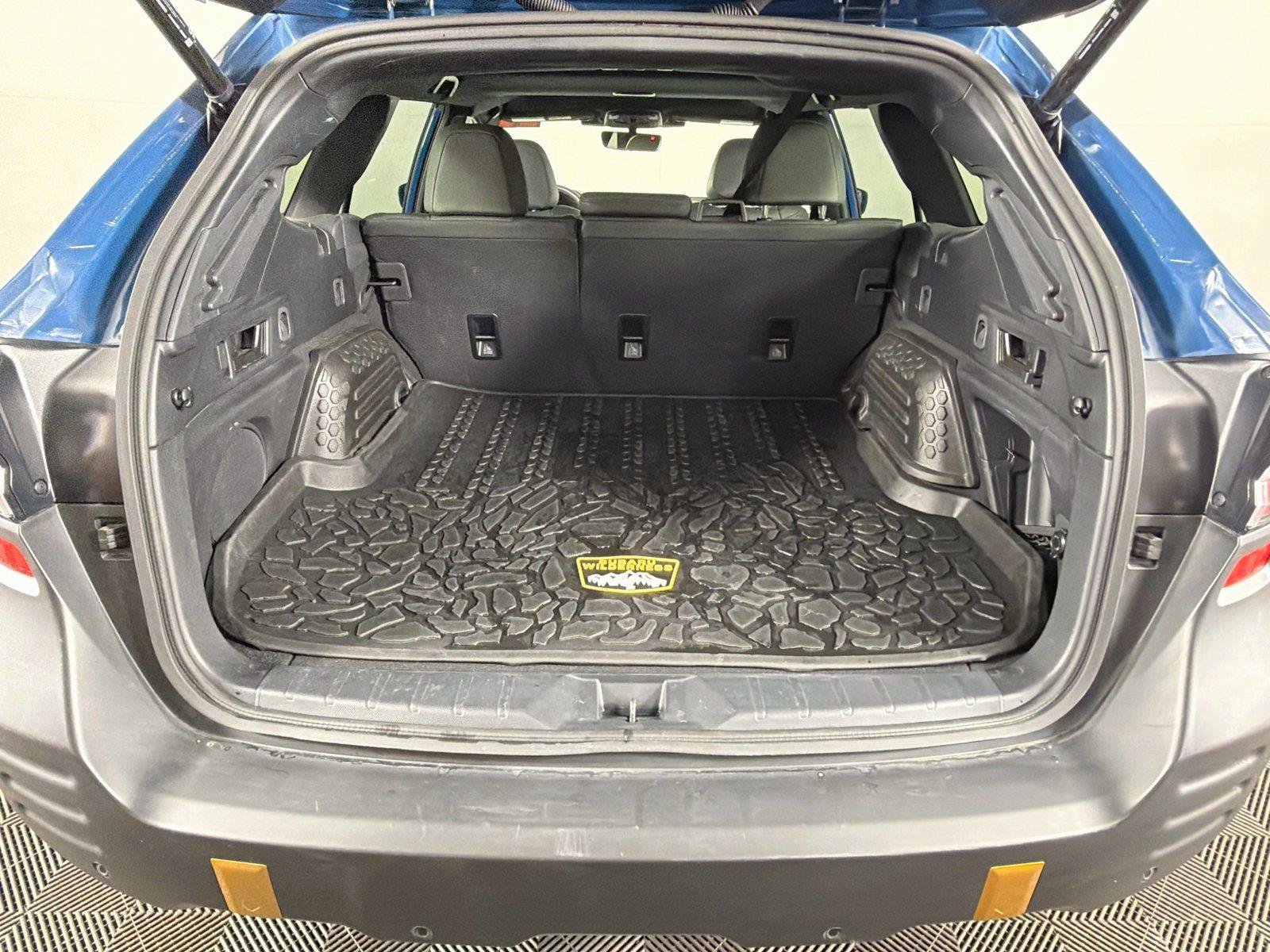 Used 2025 Subaru Outback Wilderness AWD/4WD image 14