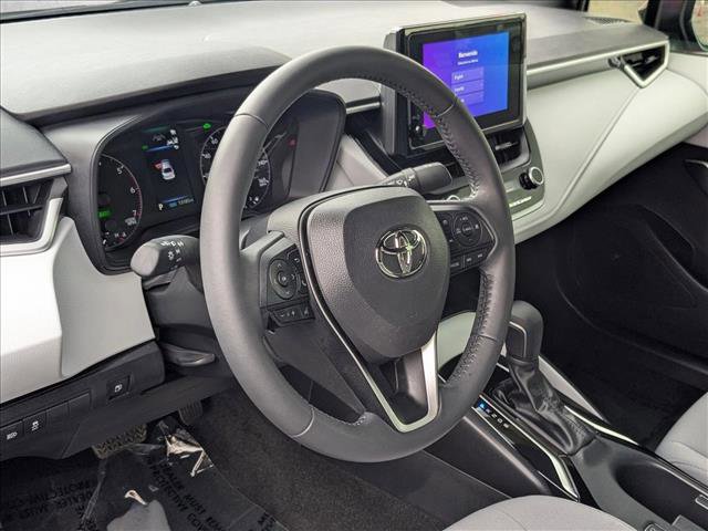 Certified 2025 Toyota Corolla SE image 10