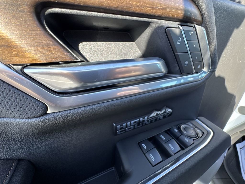 New 2026 Chevrolet Silverado 1500 High Country image 13