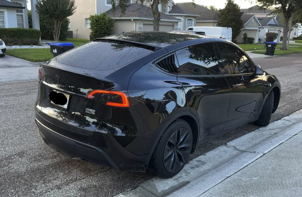Used 2024 Tesla Model Y Long Range RWD image 3