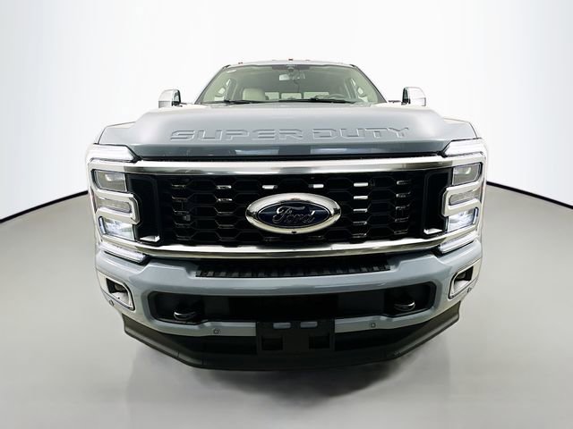 New 2026 Ford F450 Platinum w/ Platinum Plus Package image 2