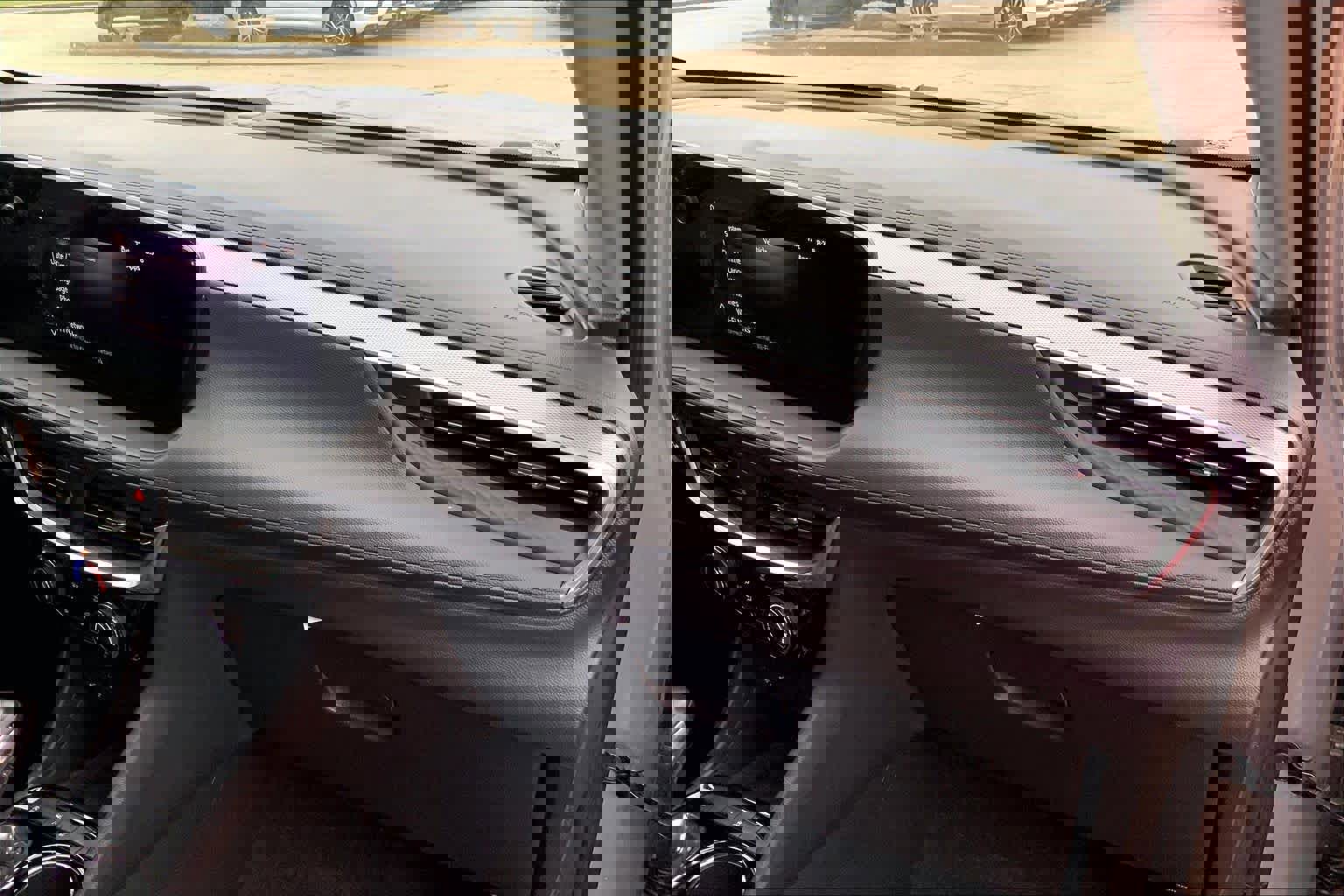 Used 2024 Buick Encore GX Sport Touring w/ Comfort Package image 18