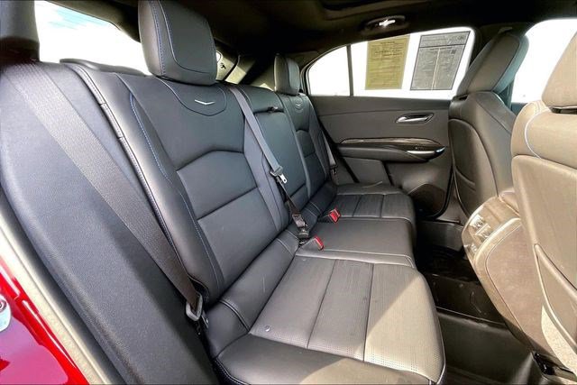 Used 2025 Cadillac XT4 Sport image 32