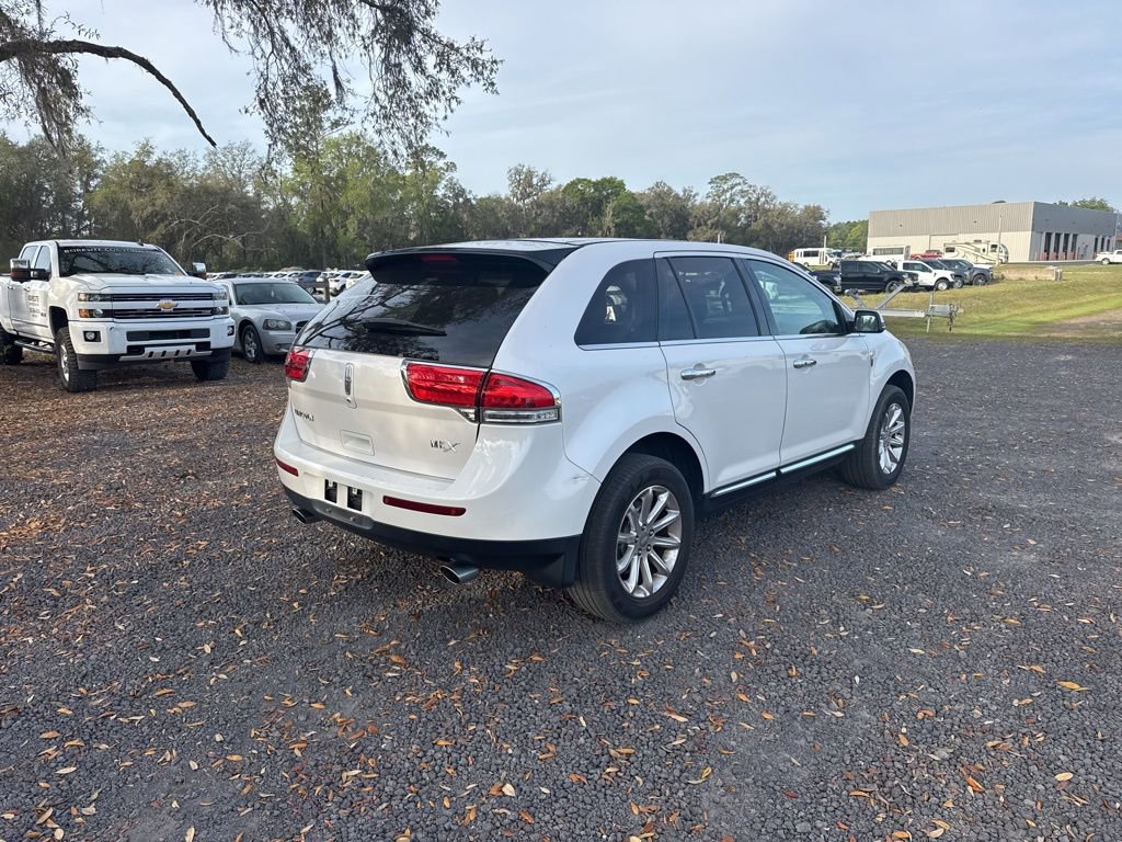 Used 2015 Lincoln MKX FWD w/ Equipment Group 102A image 5