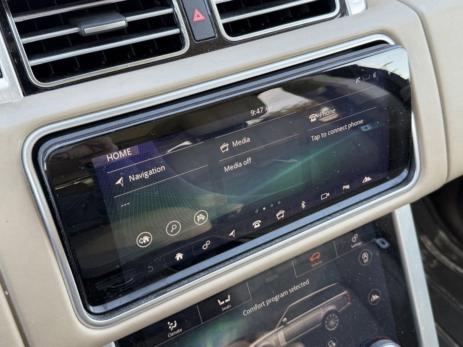 Used 2018 Land Rover Range Rover Long Wheelbase Supercharged image 36