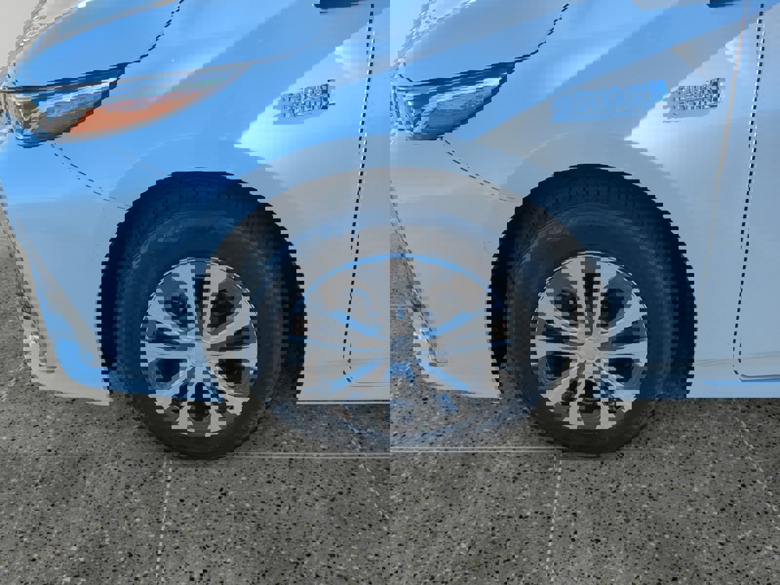 Used 2017 Toyota Prius Prime Advanced image 14