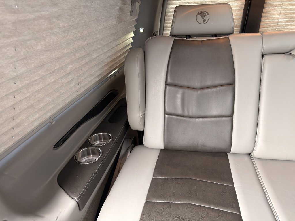 Used 2021 Chevrolet Express 2500 LS w/ Enhanced Convenience Package image 66