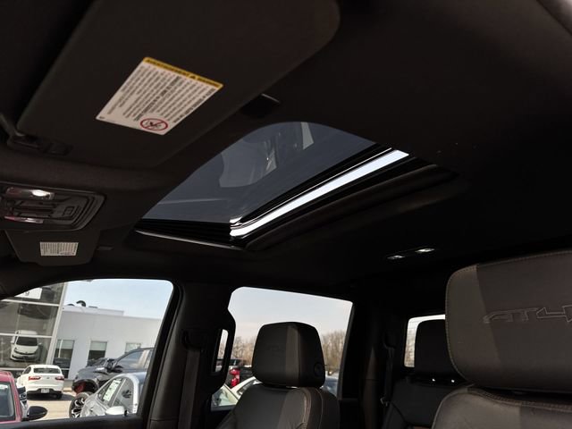 Used 2021 GMC Sierra 2500 AT4 w/ AT4 Premium Plus Package AWD/4WD image 19