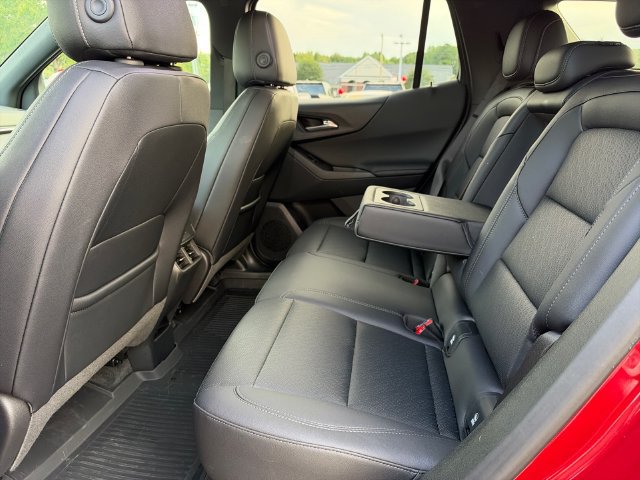 Used 2026 Chevrolet Equinox LT w/ Convenience Package II FWD image 16