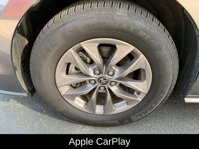 Used 2023 Toyota Sienna LE image 10