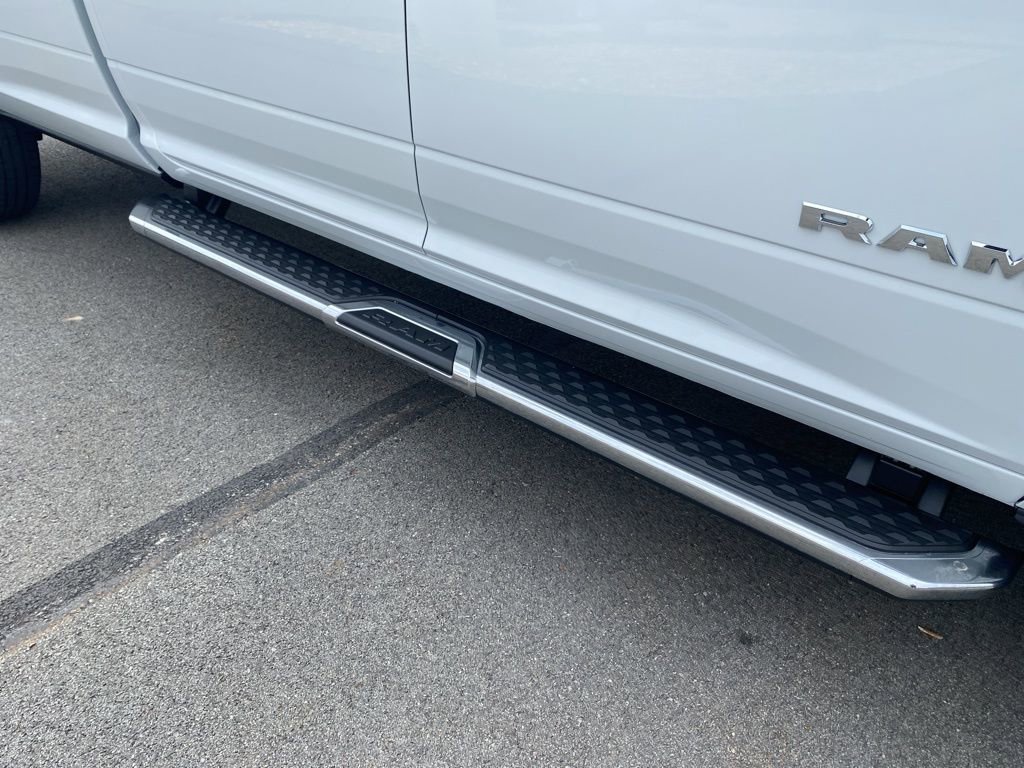 Used 2024 RAM 2500 Big Horn image 12