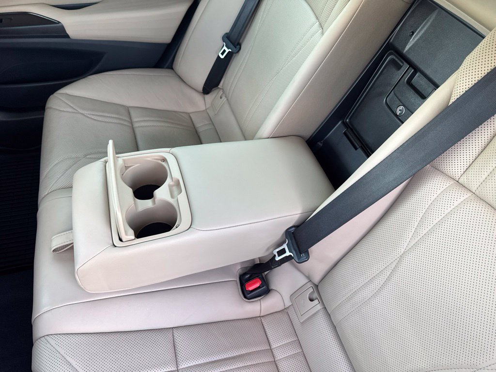 Used 2019 Lexus ES 350 w/ Accessory Package 2 FWD image 27