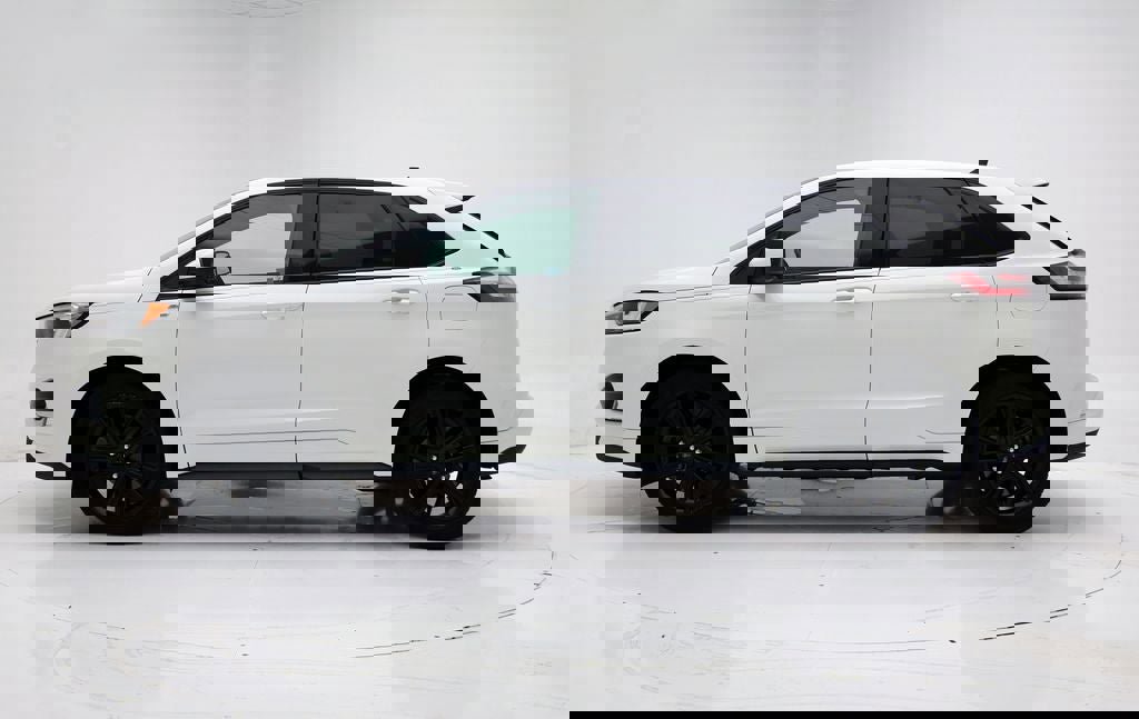 Used 2022 Ford Edge ST-Line image 5