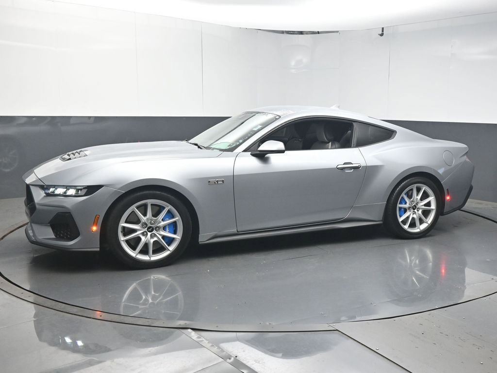 Used 2024 Ford Mustang GT Premium image 4