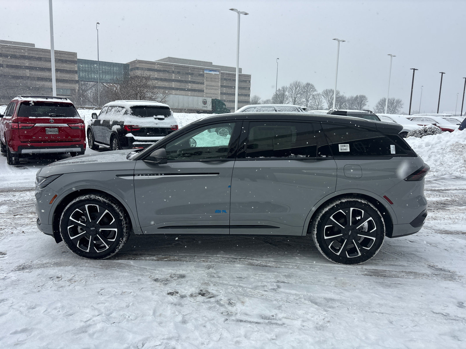 New 2026 Lincoln Nautilus Reserve image 4