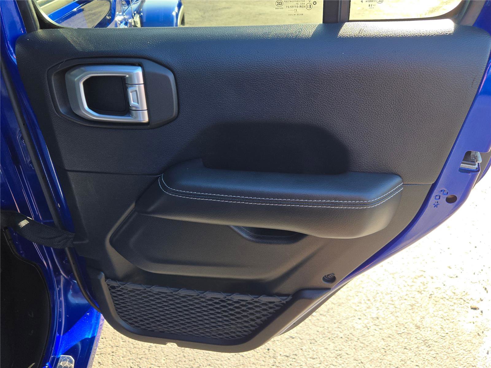 Certified 2018 Jeep Wrangler Unlimited Sahara image 9