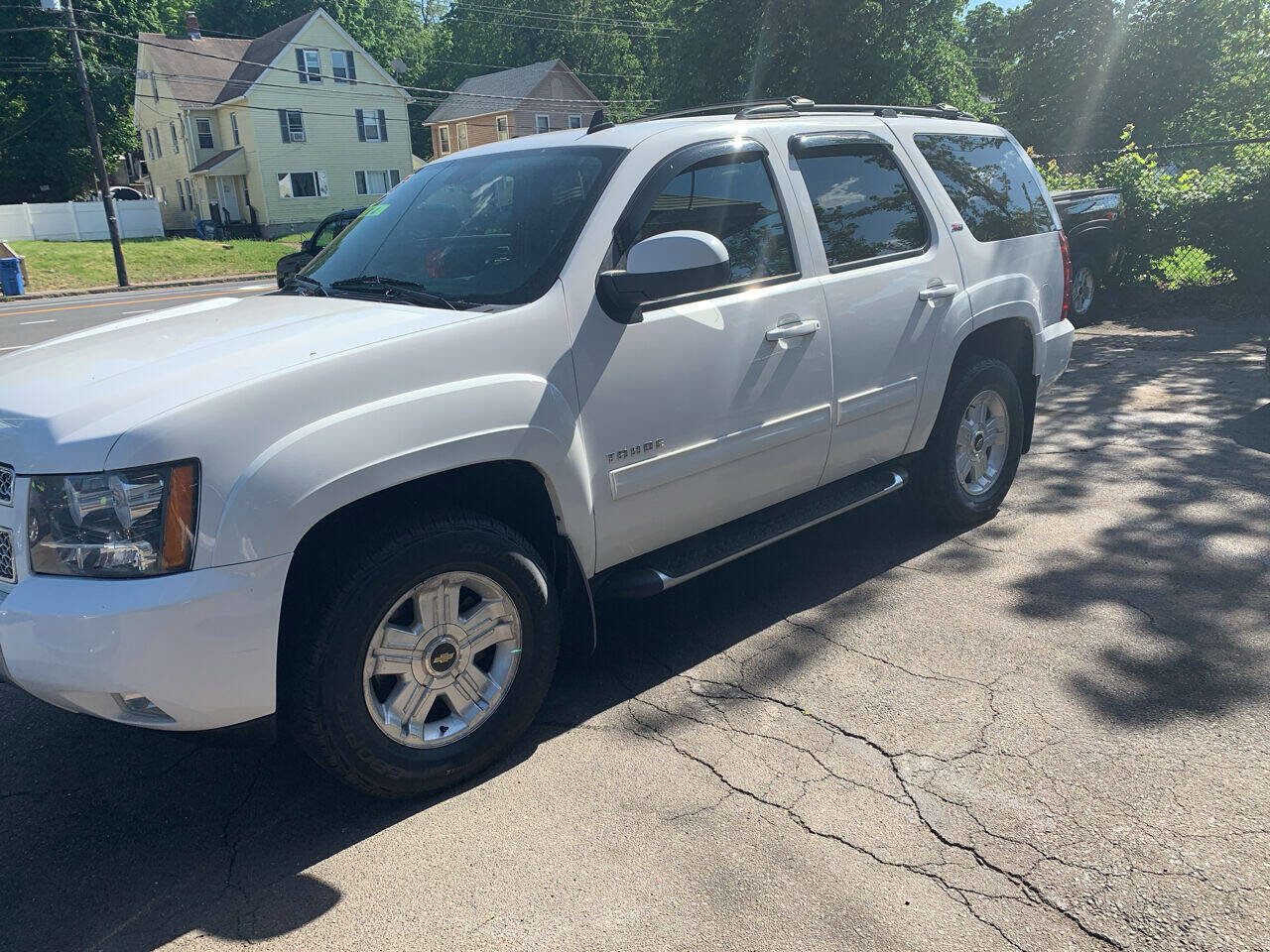 Used 2013 Chevrolet Tahoe LT image 2