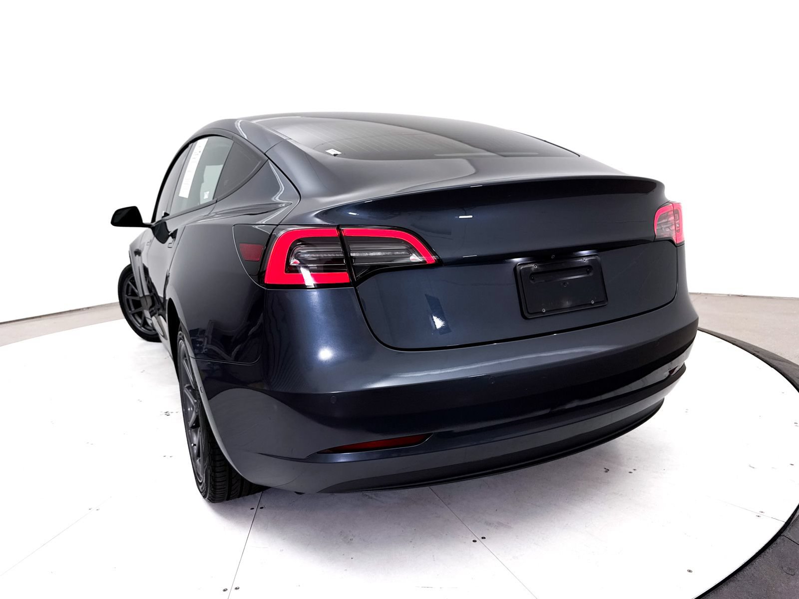 Used 2019 Tesla Model 3 Mid Range RWD image 8