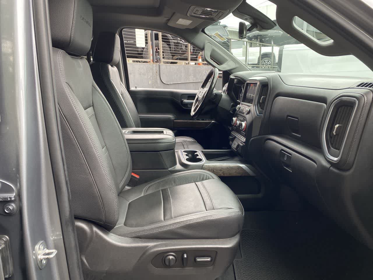 Used 2021 GMC Sierra 1500 Denali w/ Denali Ultimate Package AWD/4WD image 18